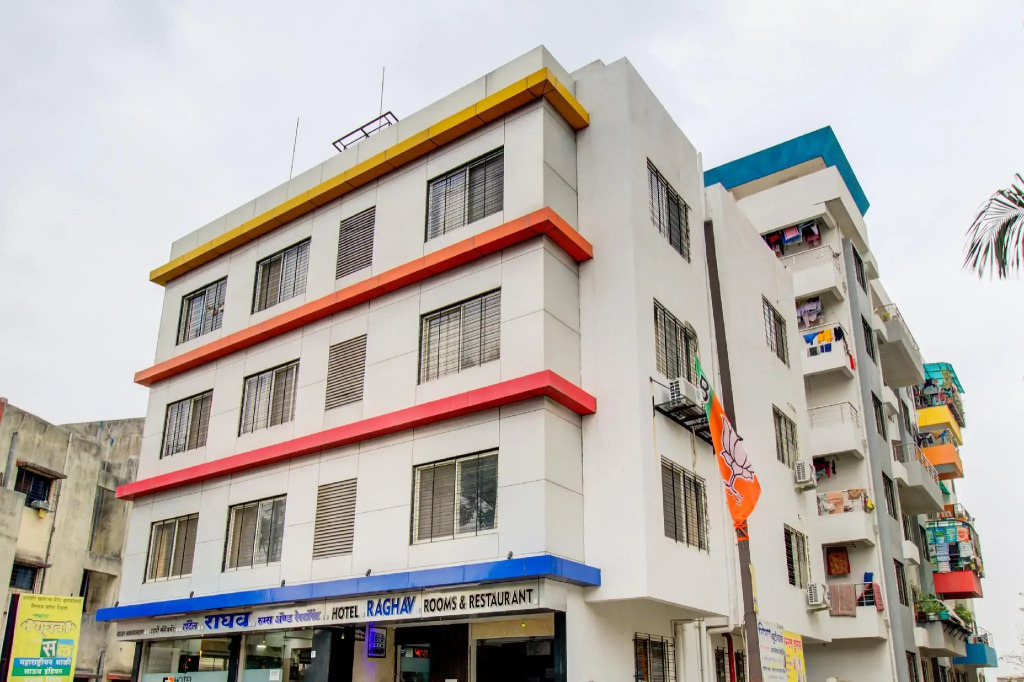 OYO 68808 Hotel Raghav