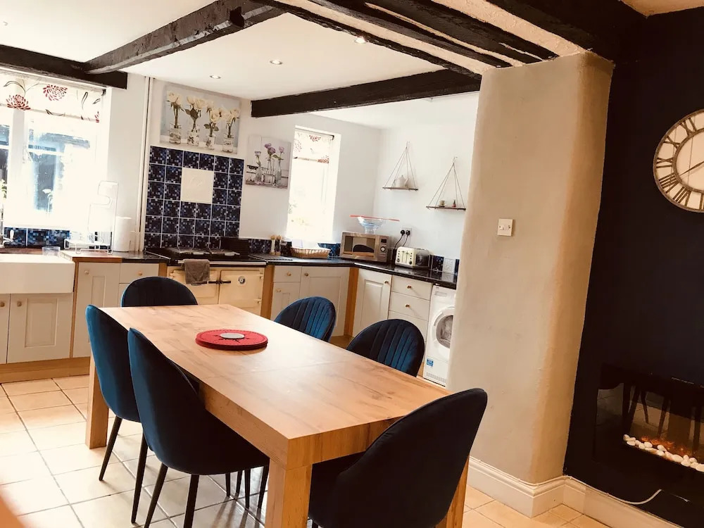 3 Bedroom Country Retreat - Dogs Welcome