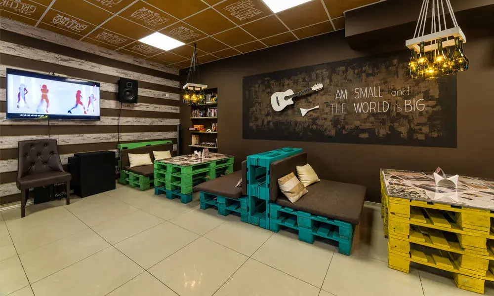 Амбассадор Плаза