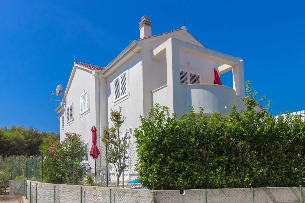 Apartments Villa Tribunj
