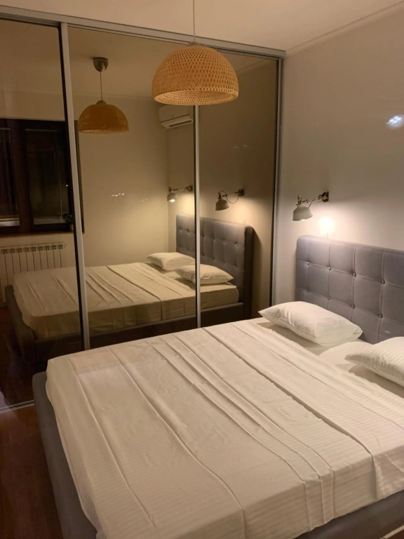 Floreasca Apartment Bach