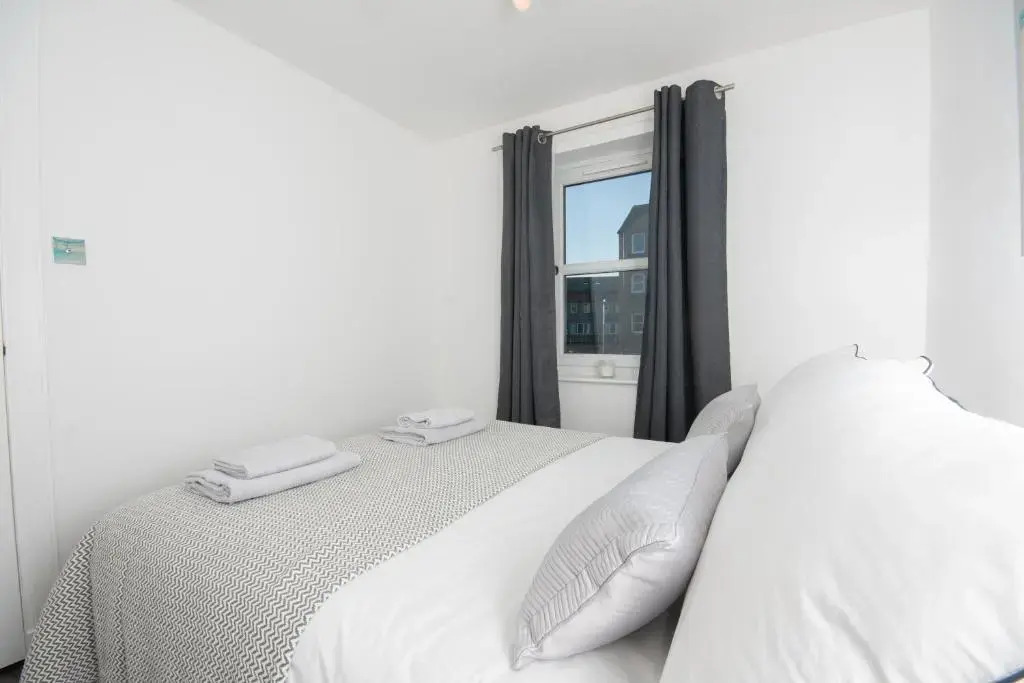 Find "DWELLCOME HOME Ltd" site for 10oo10 assurance from past guests - Immaculate Central 2 bedroom King & Double 1st floor Apartment with free allocated auto barrier off street parking, fast broadband Miles better than a hotel