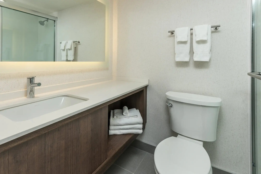 Holiday Inn Kingston - Waterfront by IHG