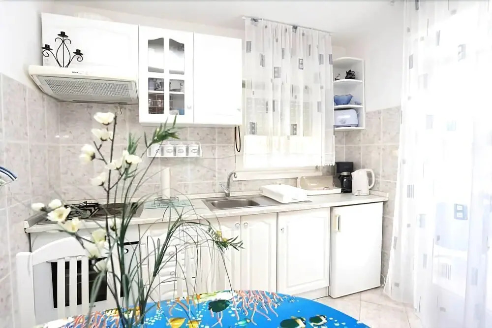 Apartment Frane