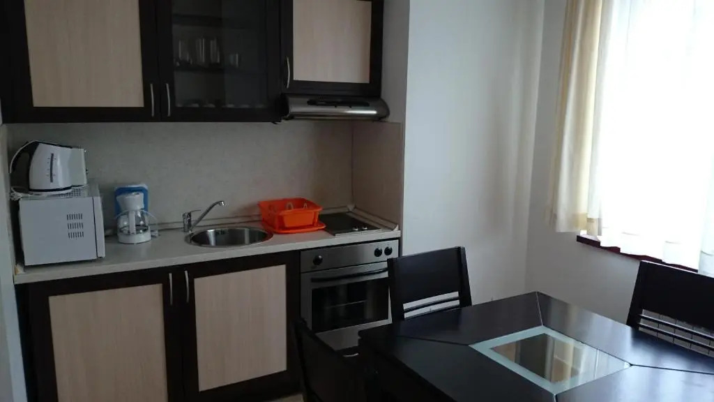 TES Flora Apartments
