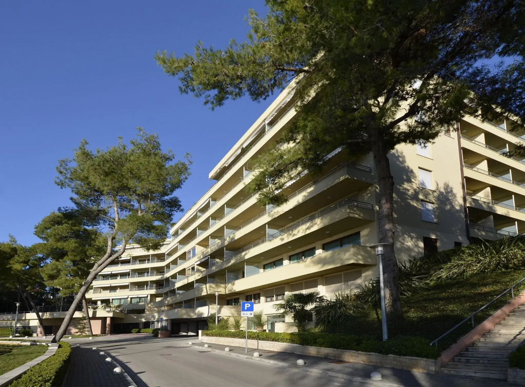 The Residence Aparthotel