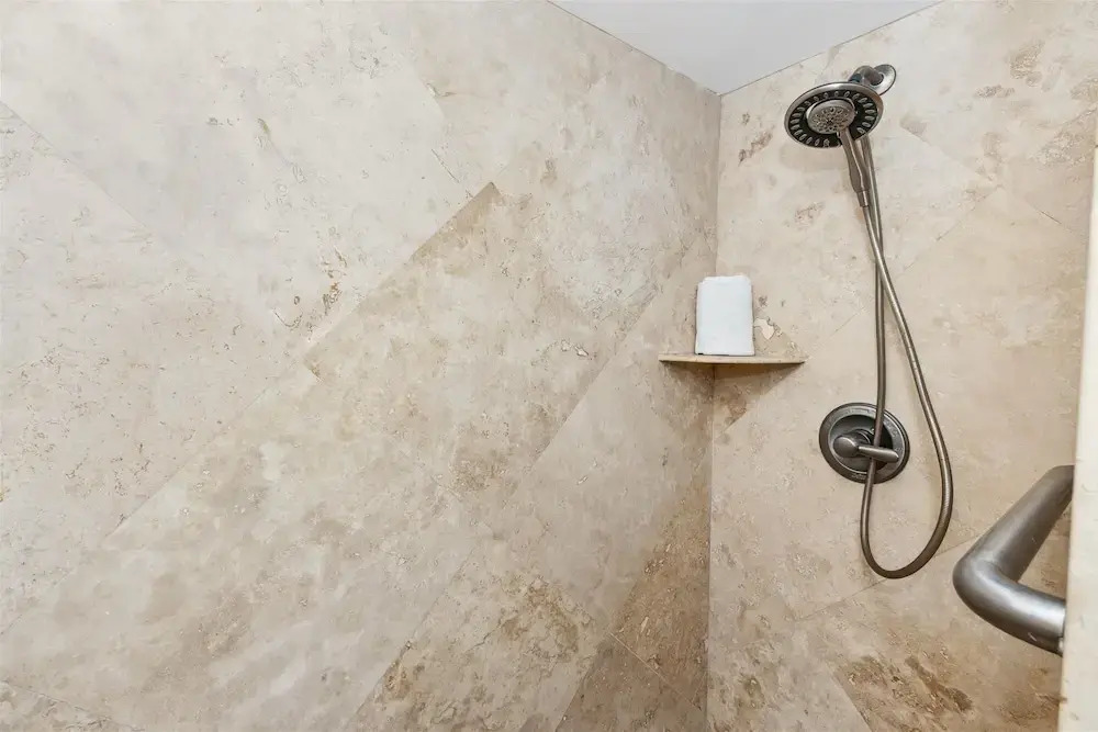 Dolphin Point 305b 2 Bedroom Condo by RedAwning