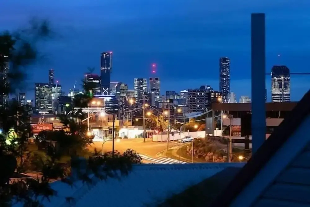 The Indooroopilly Queenslander 4BDR Home