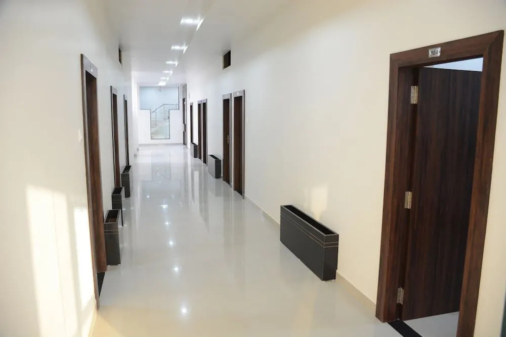 Hotel Paras