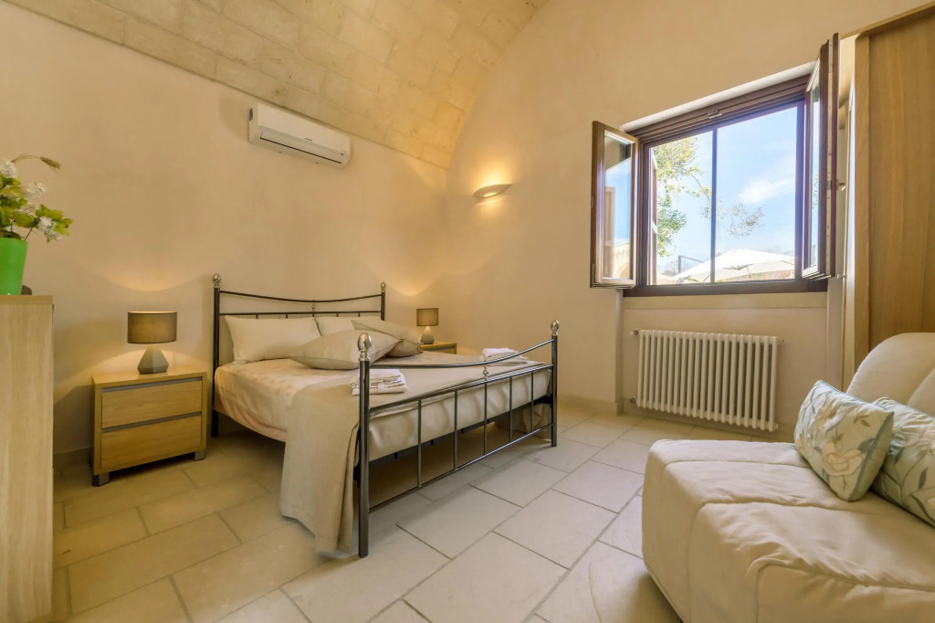 Masseria Le Giare In Carpignano Salentino