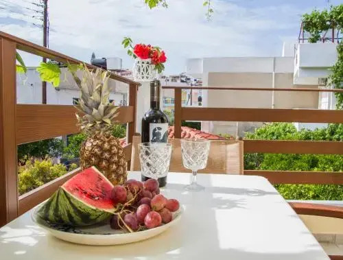 Zorbas Hotel Apartments & Studios
