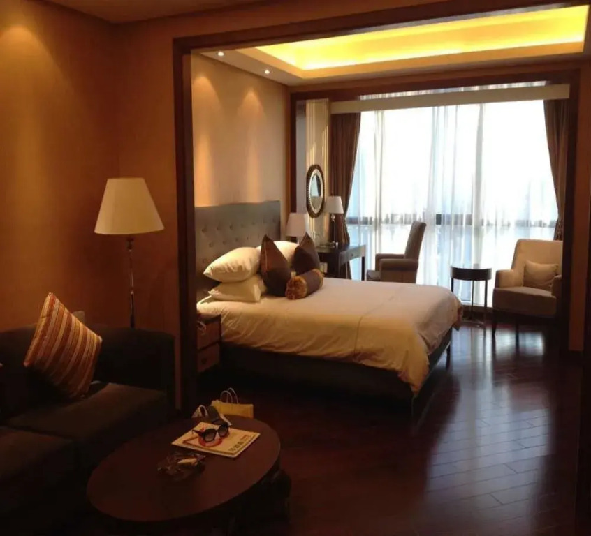 Nanjing Crystal Executive Apartment