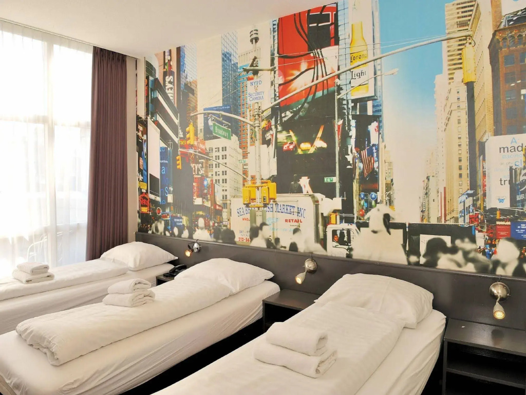 Tourist Inn One Amsterdam