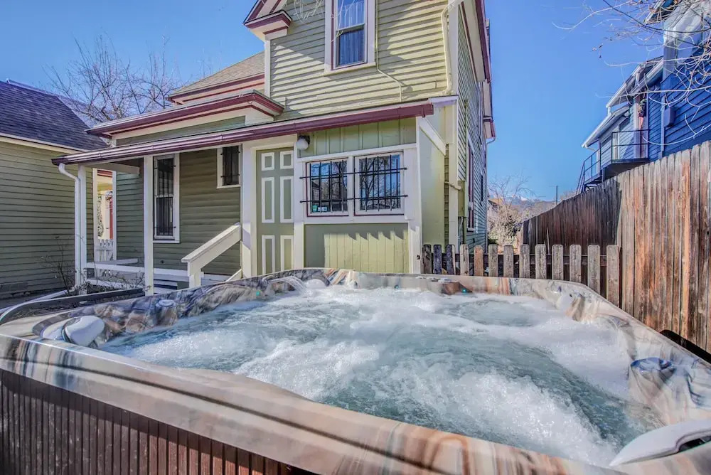 5bddowntown Victorian Charmhot Tub, Firepit