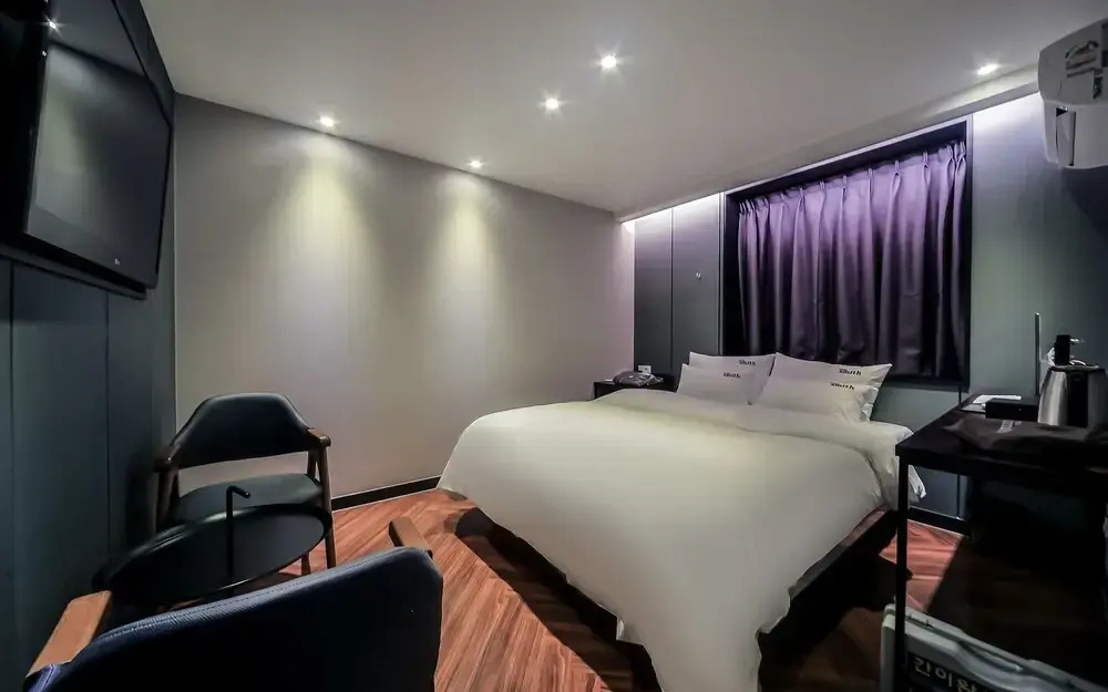 Busan Daeyeondong Hotel Smith