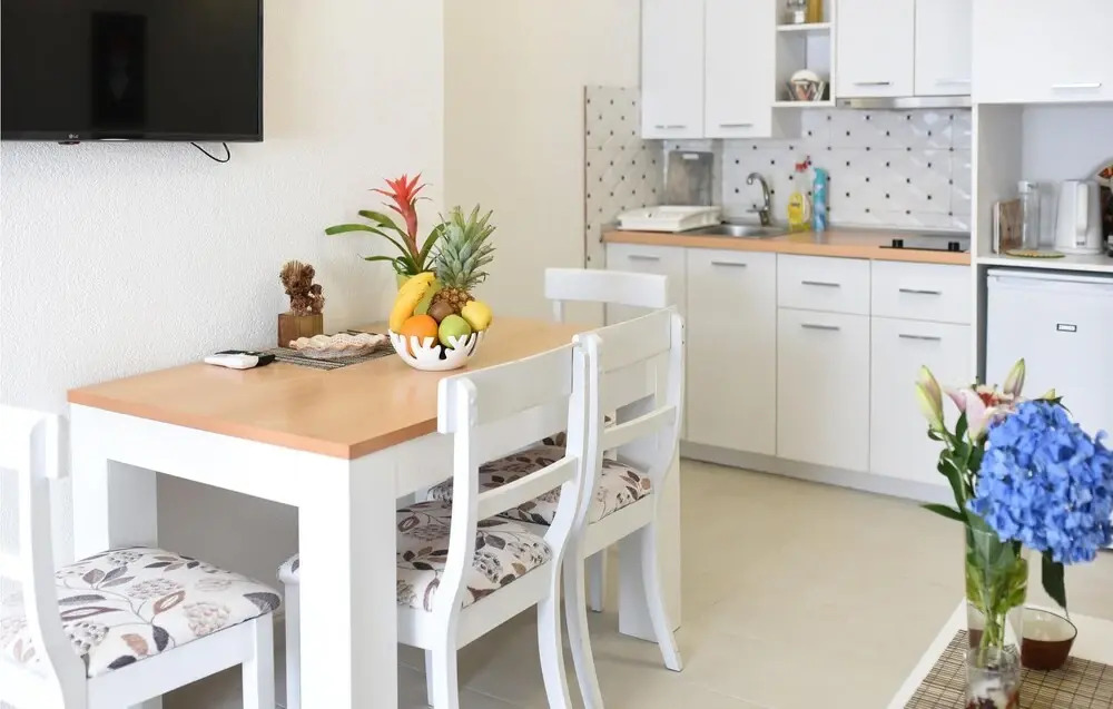Awesome Apartment in Makarska With Wifi and 1 Bedrooms