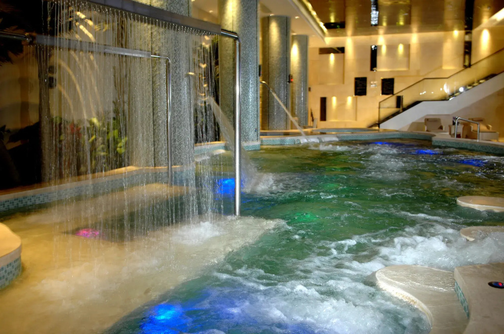 Haoyin Gloria Plaza Hotel