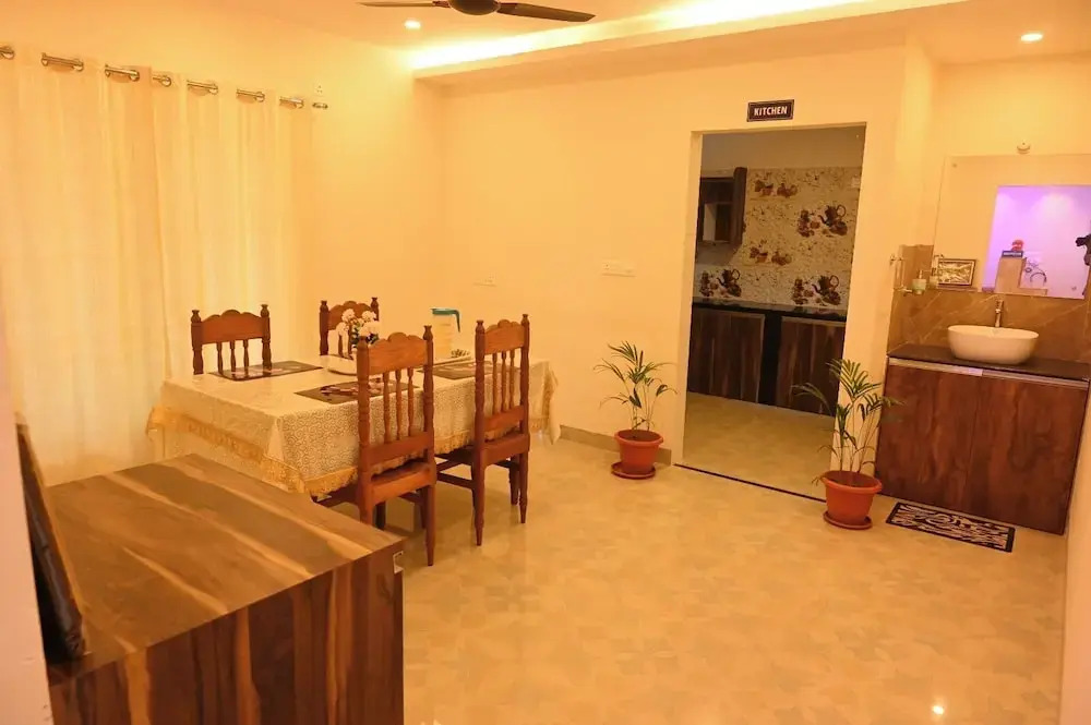 Aashirvaad Bed And Breakfast Homestay
