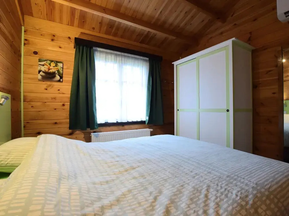 Renovated chalet near Durbuy