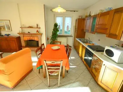 Luxurious Holiday Home in Montignoso with Garden