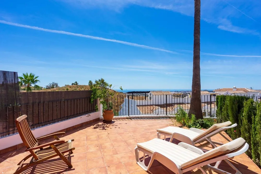 Apartment - 2 Bedrooms with Pool and WiFi - 107865