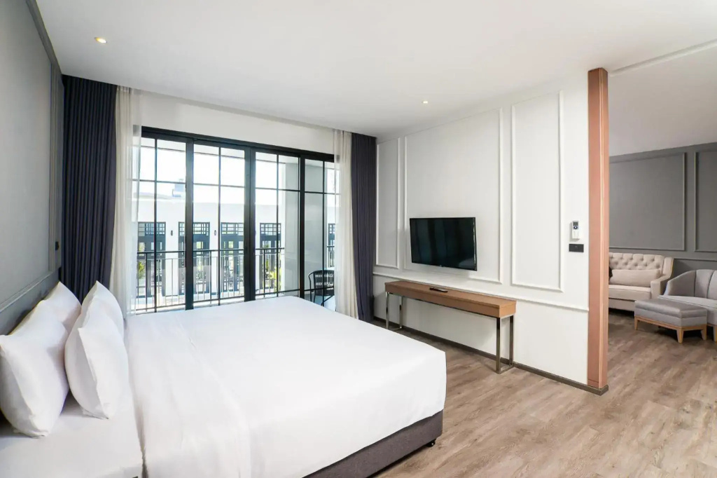 One Patio Hotel Pattaya - SHA Extra Plus