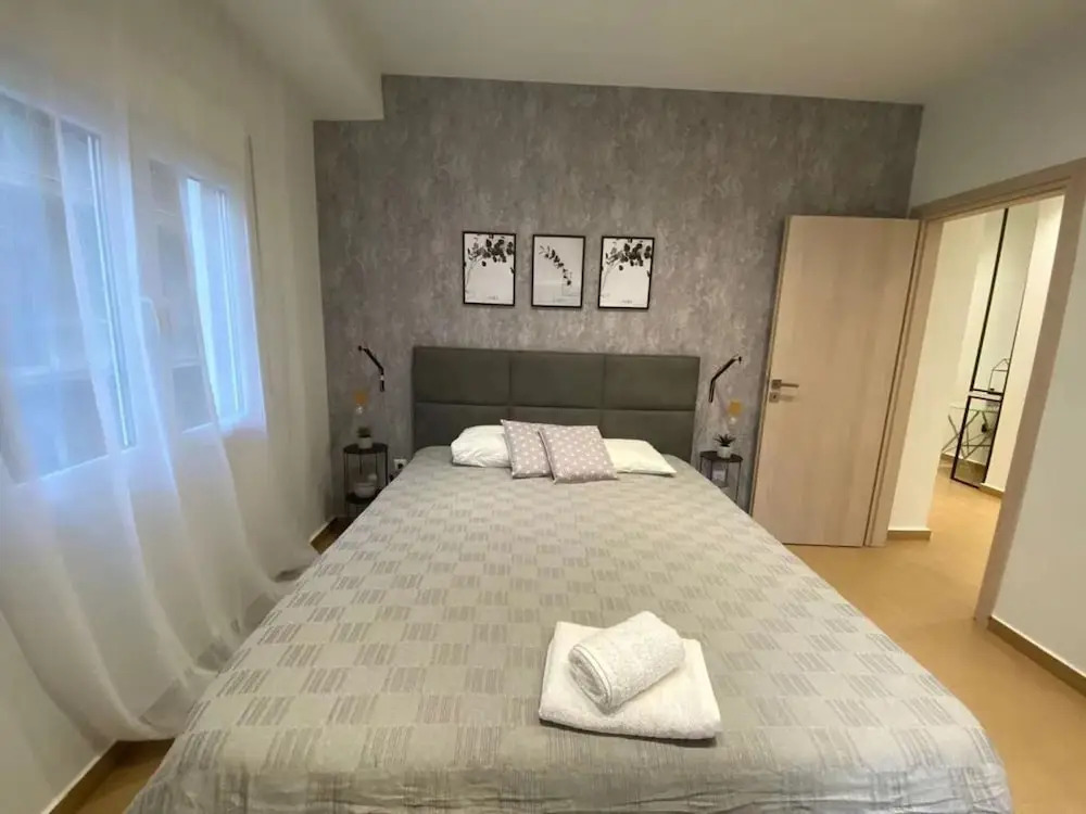 Utopia Apartment- At019