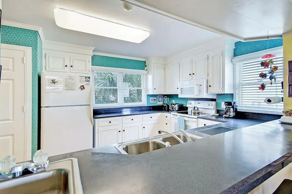 New Listing! the Nut House W/ Oceanfront Porch Home