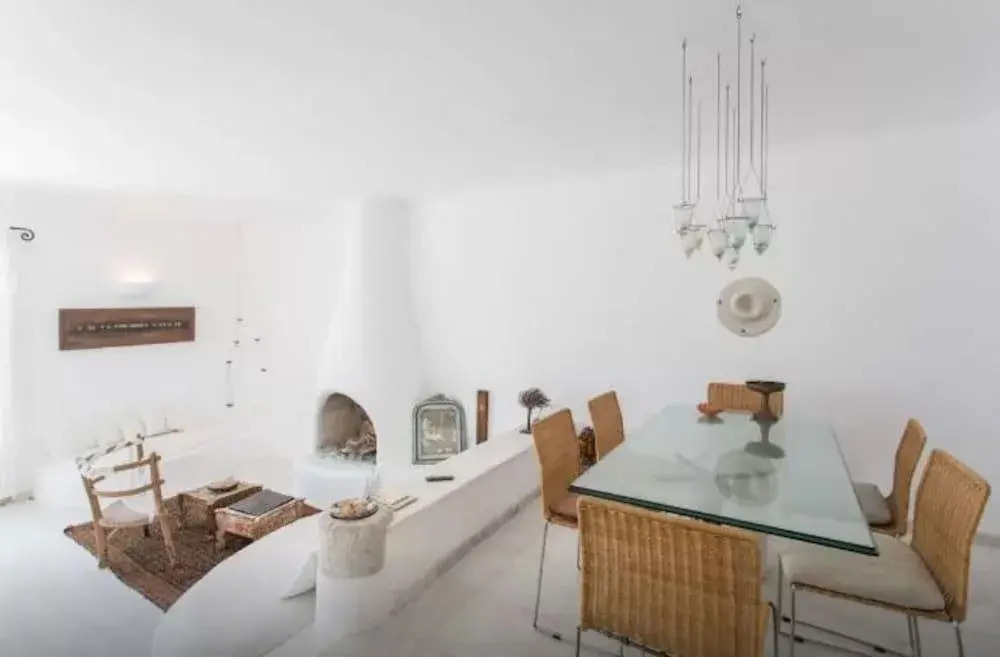 Villa Avas