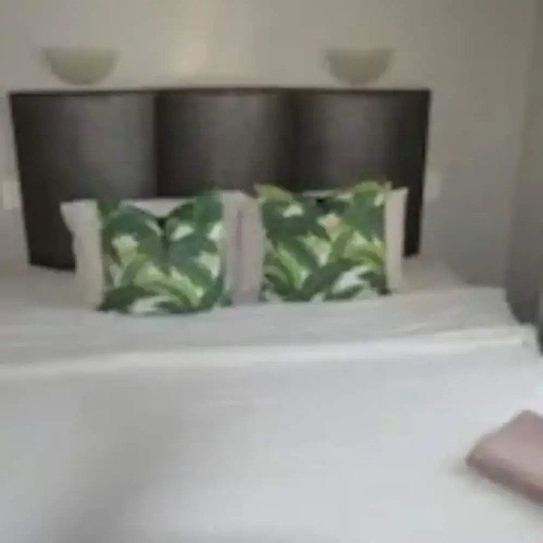 The George Hotel
