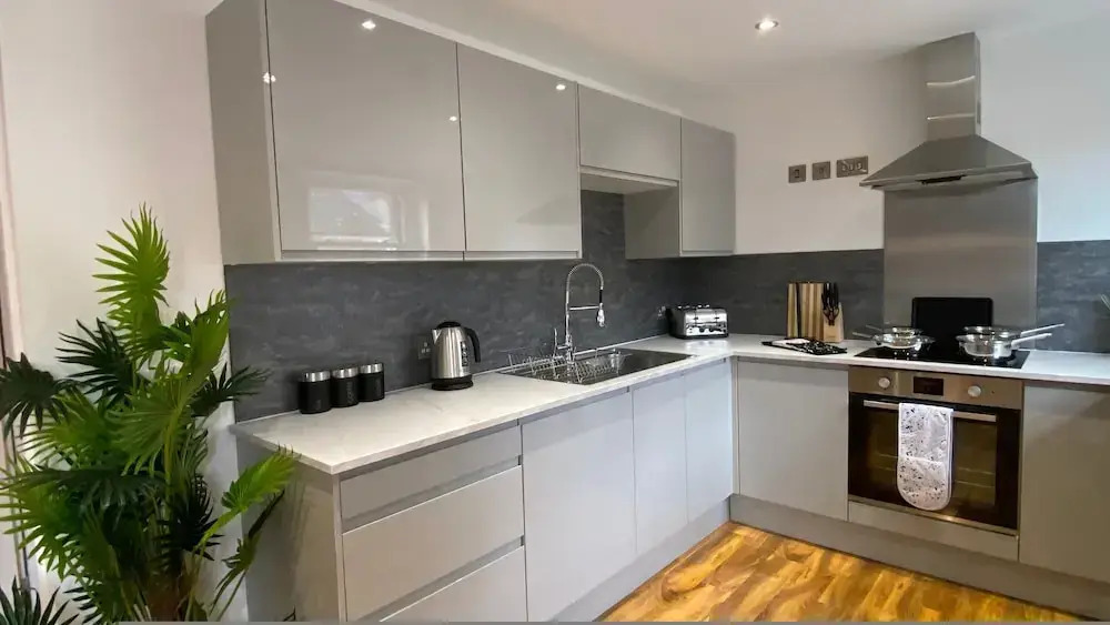 De Parys Serviced Flat in Bedford 4 Live