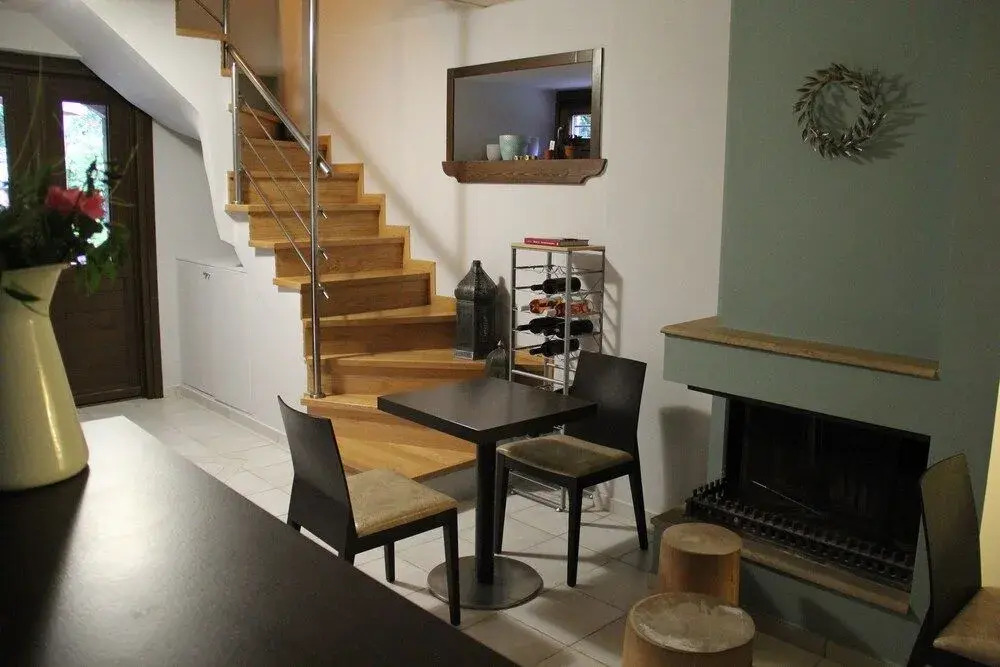 Tsarbou Guesthouse