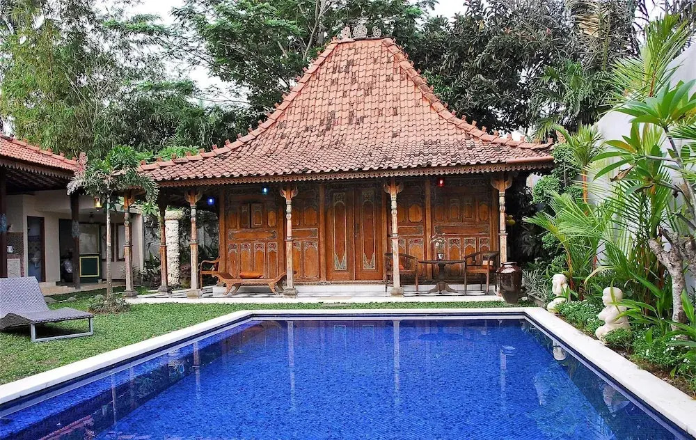 Villa With 3 Bedrooms in Kabupaten Badung, With Private Pool, Enclosed