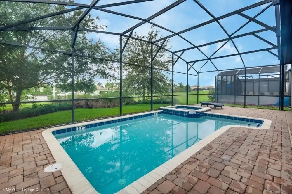 140mvd 9 Bedroom Villa