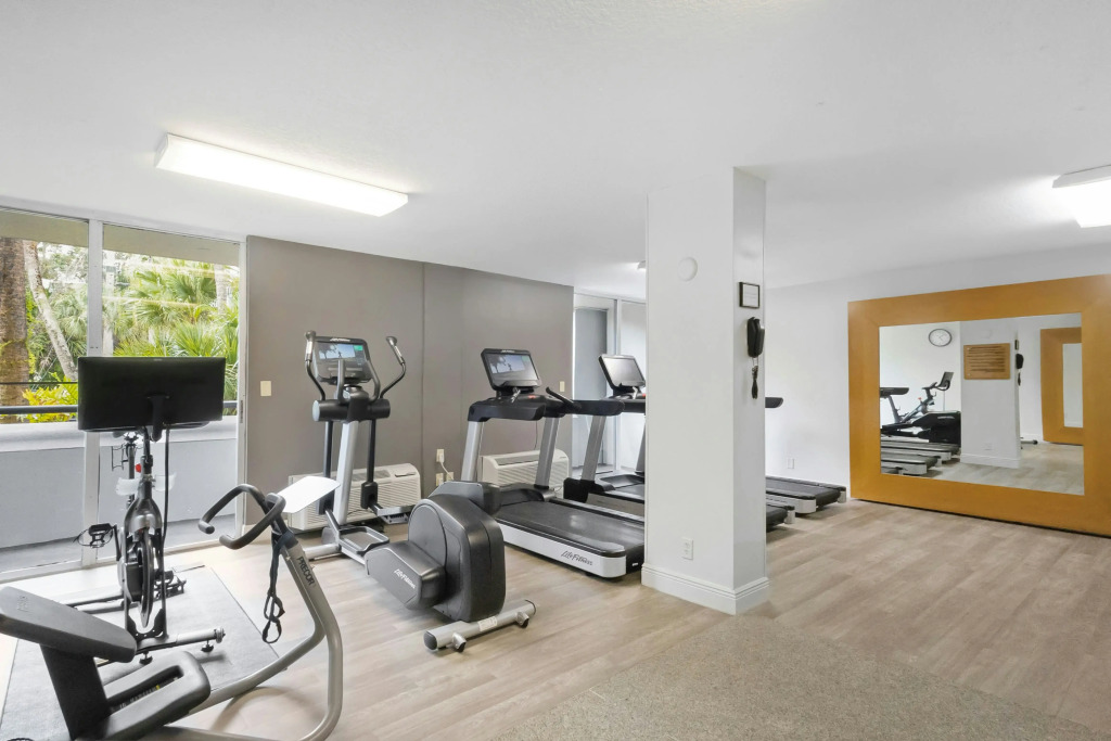 DoubleTree by Hilton Palm Beach Gardens