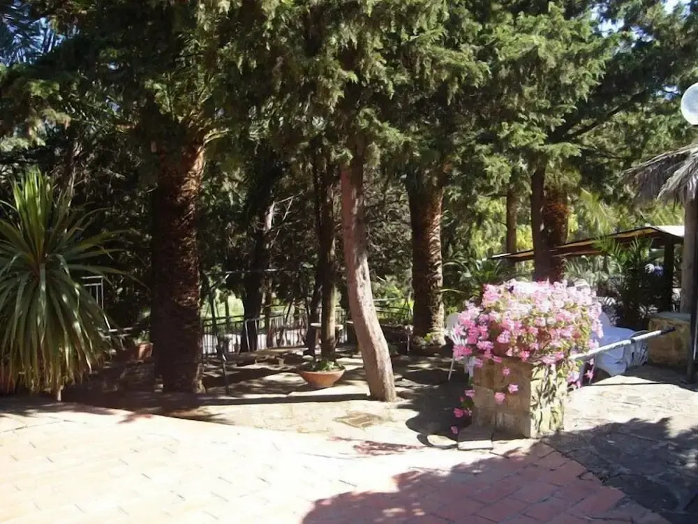 Hotel Eden