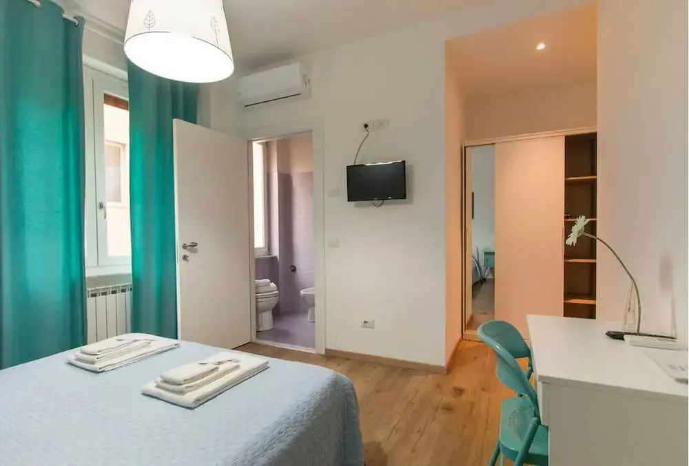 Sapri & Colombo Rooms and Apartments