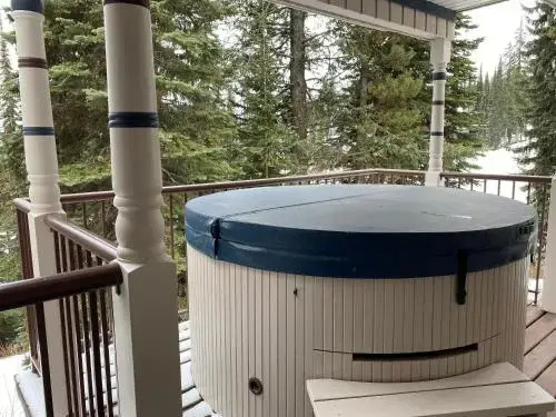 Kirton Suite - 1 Bed / 1 Bath Condo