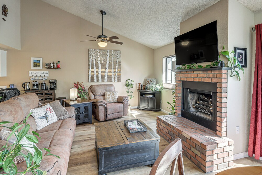 Walk to Golf & Trails! 'aspen House' in Flagstaff