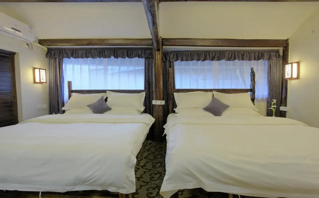 Lijiang Zhen Shui Ren Jia Inn