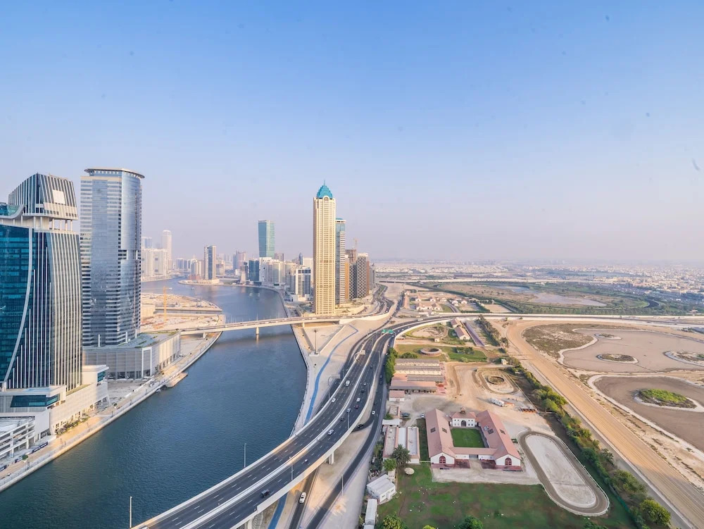 Jaw-dropping Canal and Skyline Views, Close to DT