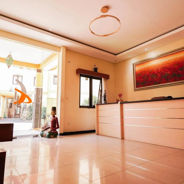 Ciptaningati Hotel