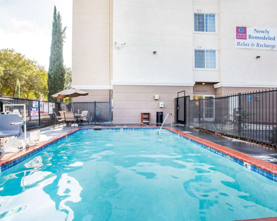Comfort Suites Clovis - Fresno