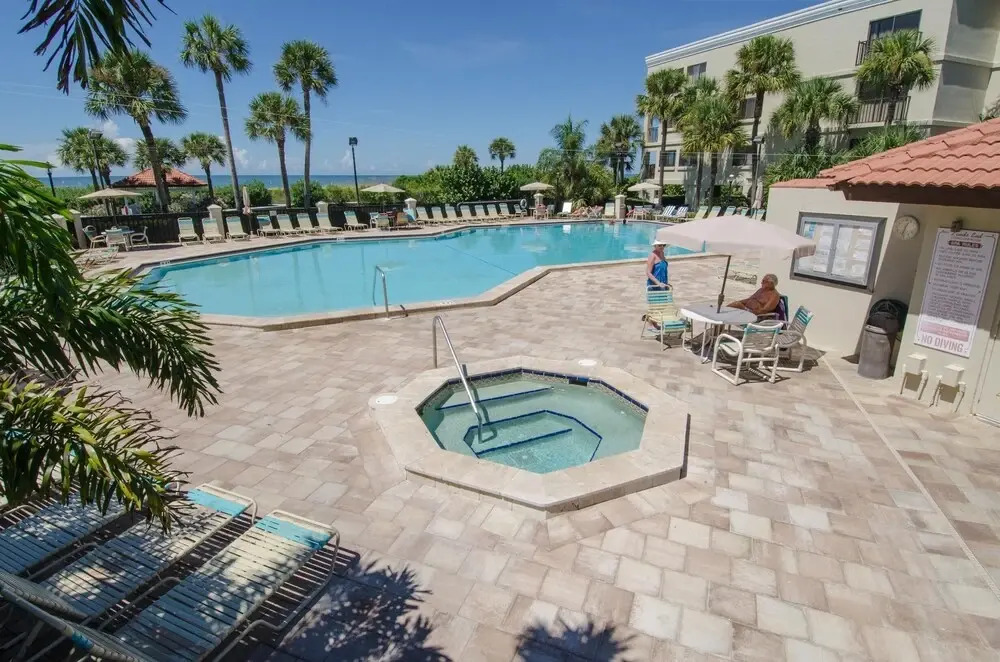 Land's End 302 Building 4 Beautiful Updated Condo Amazing Views!
