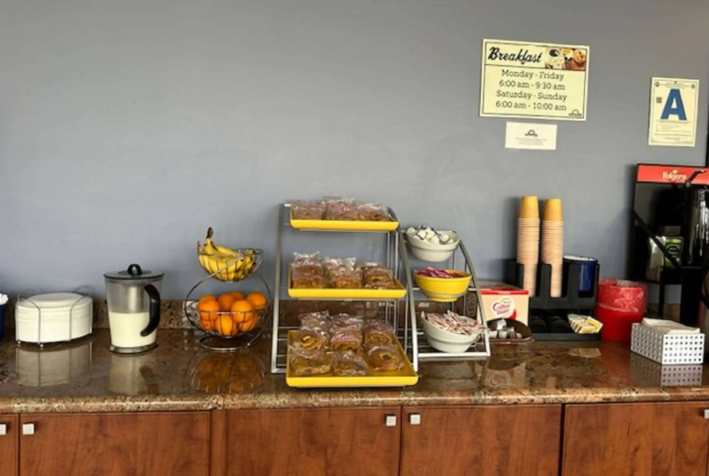 Days Inn by Wyndham San Diego-East/El Cajon