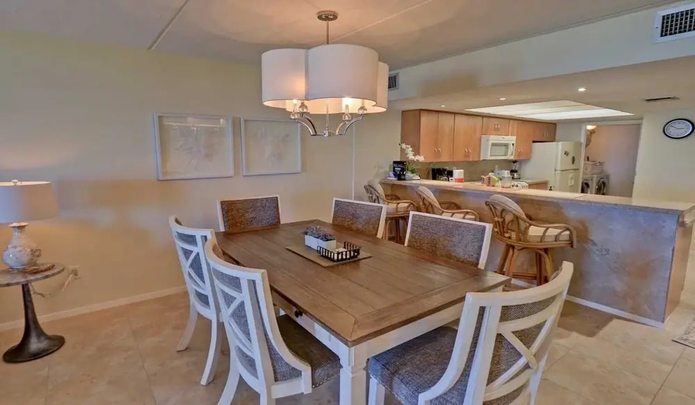 Edgewater 507 Minium 3 Bedroom Condo by RedAwning