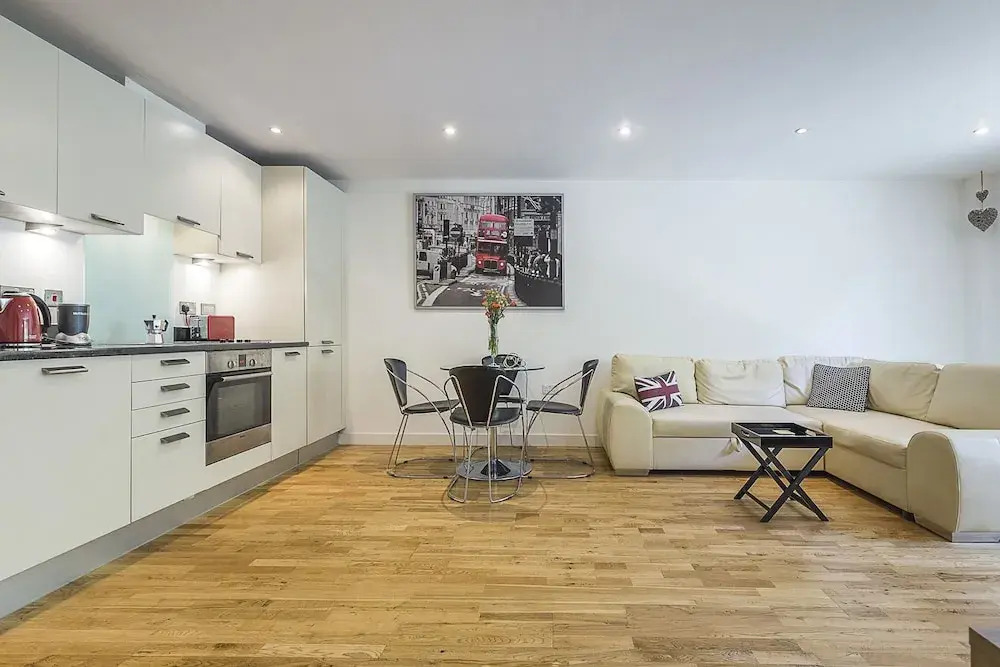 Contemporary in Borough