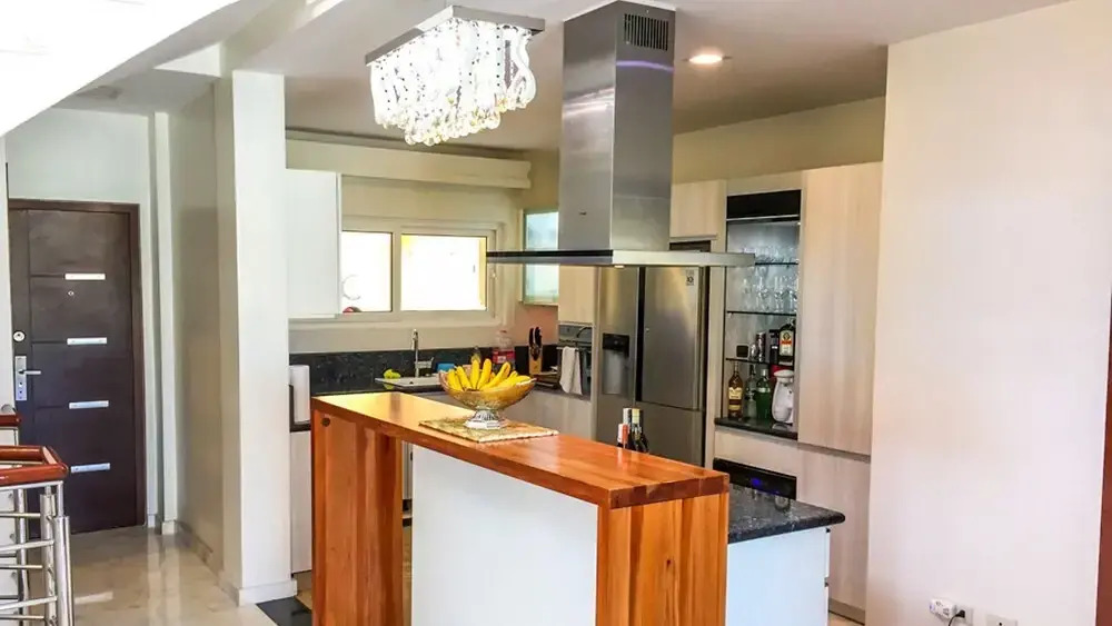 Luxury 4-bedroom Villa in Mactan, Cebu