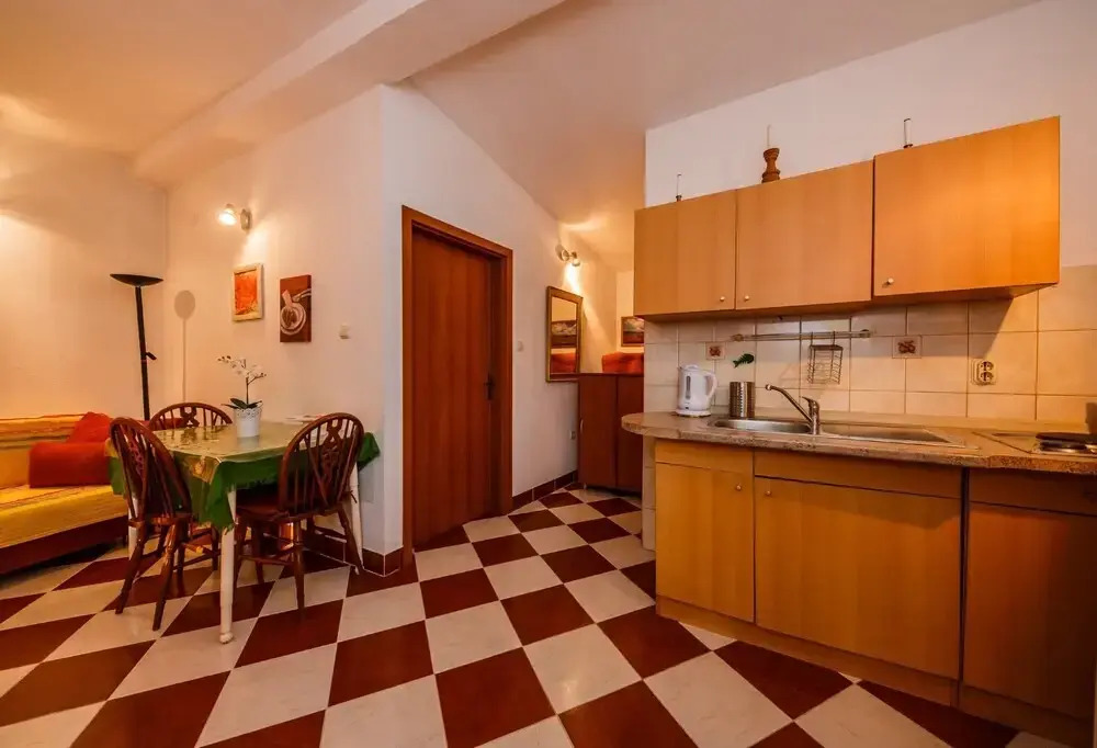 Apartments Grgin
