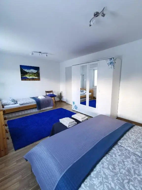4P Apartment